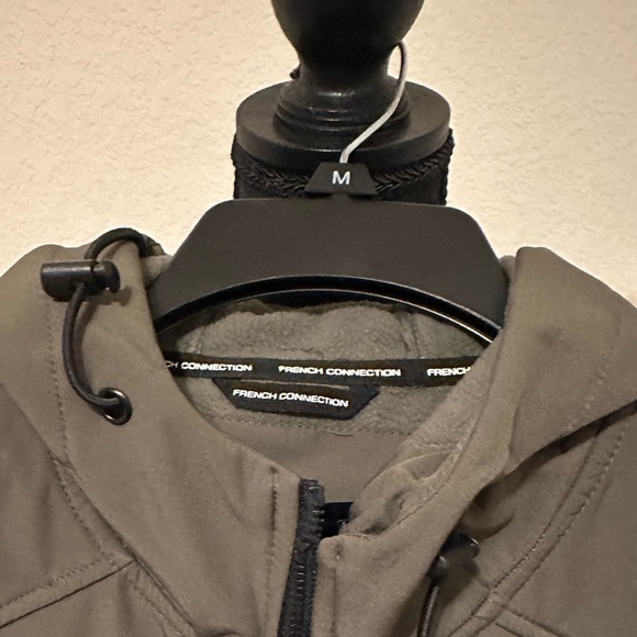 French Connection women Olive Raincoat with Hood. Size Large. NWT. - Picture 3 of 14